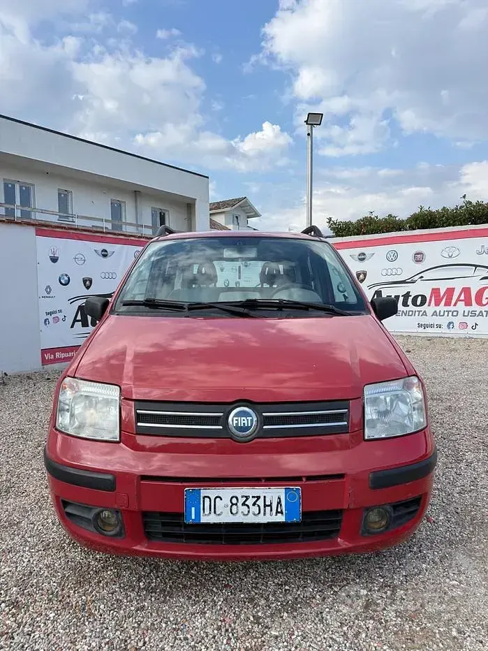 Usata Fiat Panda Dynamic 60 CV (44 kW) 2006 Rosso Utilitaria