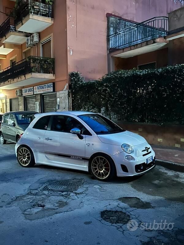Usata Abarth 500 135 CV (99 kW) 2008 Bianco Utilitaria