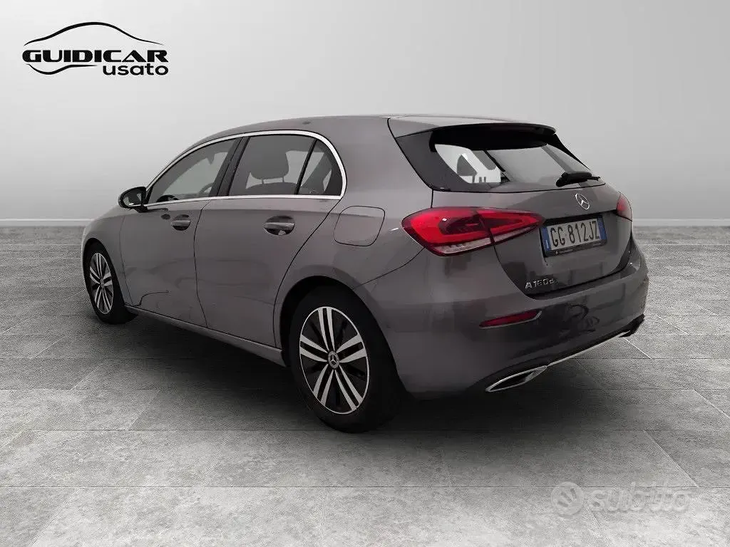Begagnad Mercedes A180 116 HK (85 kW) 2022 Grå Sedan