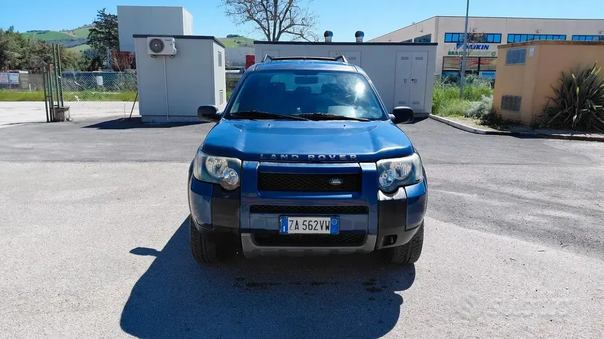Usata Land Rover Freelander 111 CV (81 kW) 2005 Blu SUV