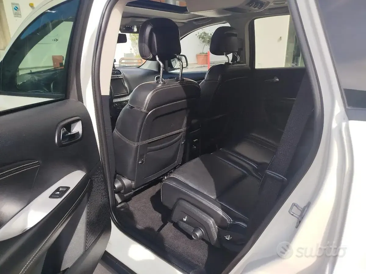 Usata Fiat Freemont 170 CV (125 kW) 2013 Bianco SUV