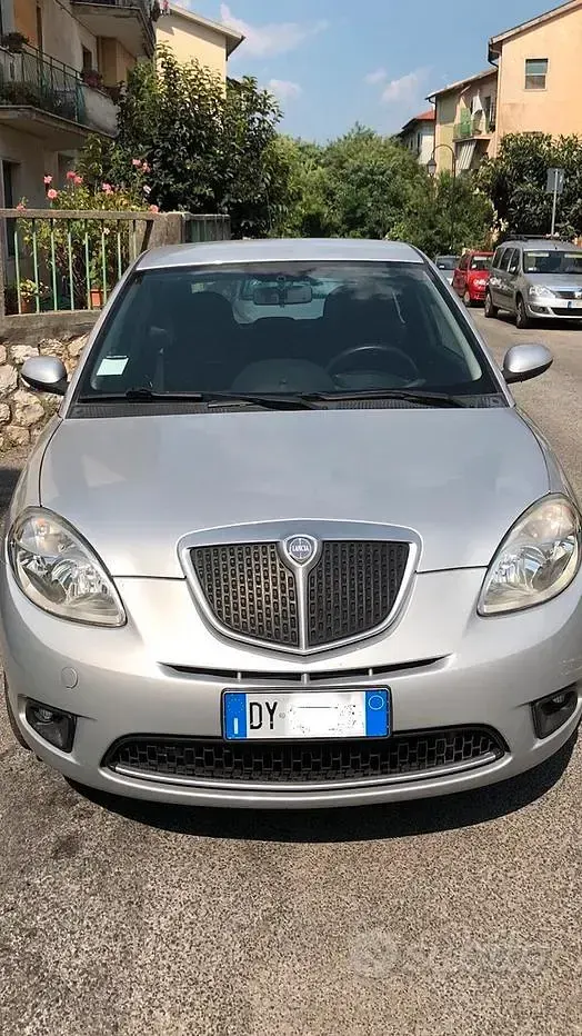 Usata Lancia Ypsilon 77 CV (56 kW) 2009 Grigio Utilitaria