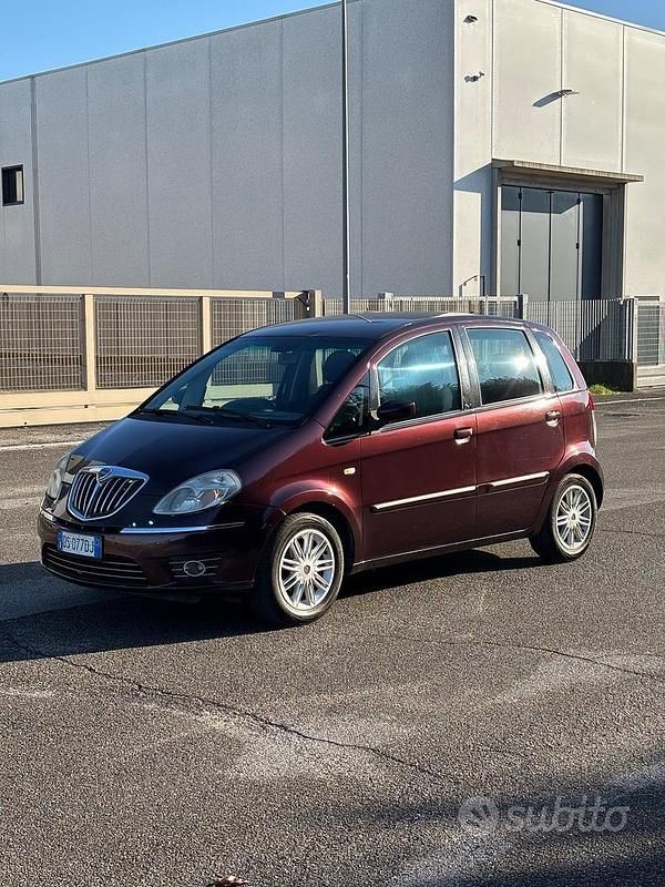Usata Lancia Musa 95 CV (69 kW) 2008 Other Monovolume