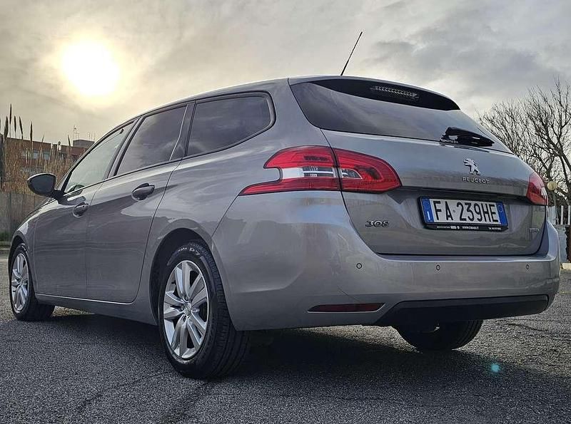 Usata Peugeot 308 Active 120 CV (88 kW) 2015 Station wagon