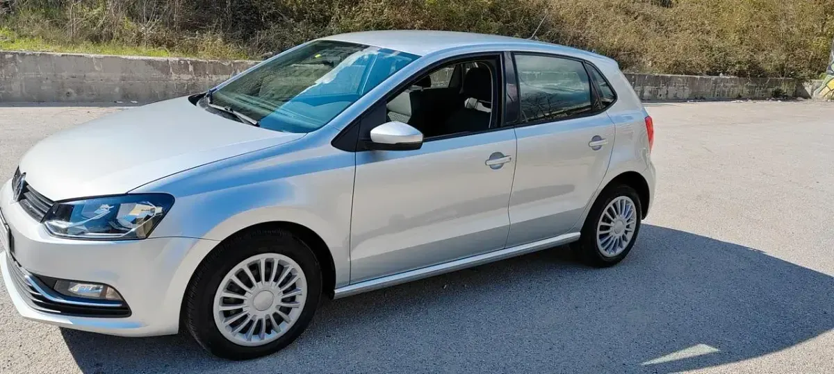 Usata VW Polo 90 CV (66 kW) 2016 Argento Berlina