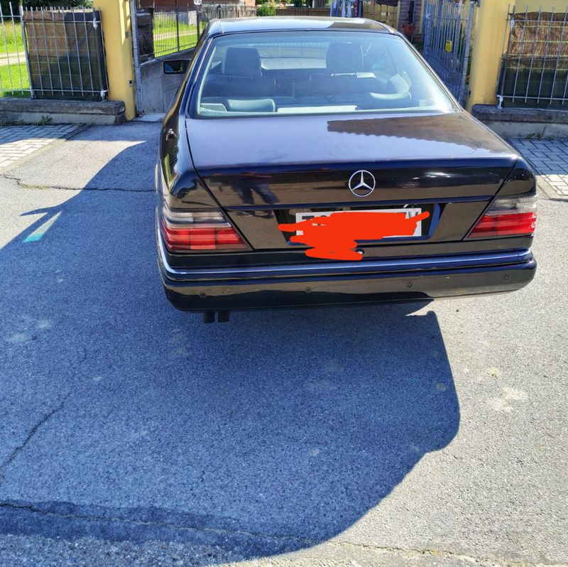 Usata Mercedes E300 1991 Nero Coupé