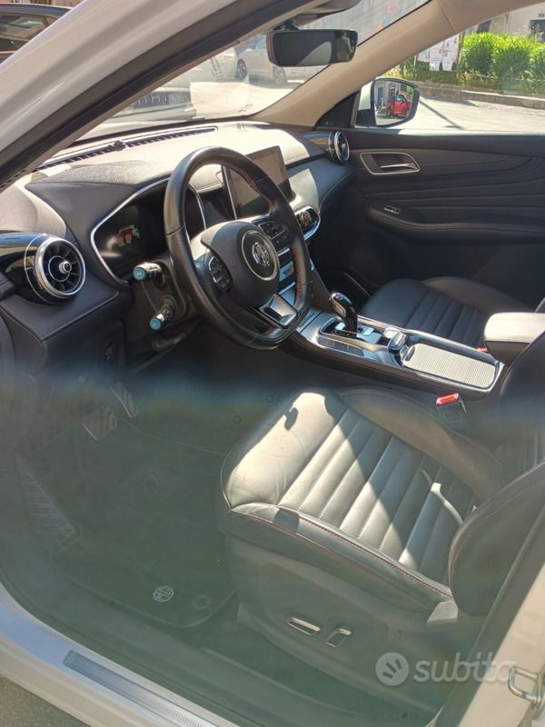Usata MG HS 162 CV (119 kW) 2023 Bianco SUV