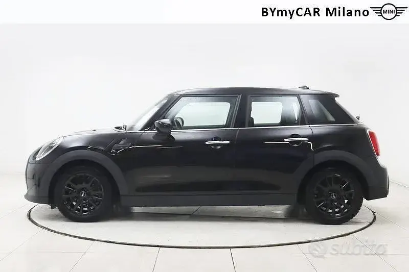 Usata Mini ONE Classic 75 CV (55 kW) 2021 Nero Utilitaria