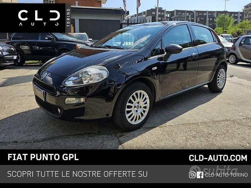 Usata Fiat Punto S 77 CV (56 kW) 2018 Nero Utilitaria
