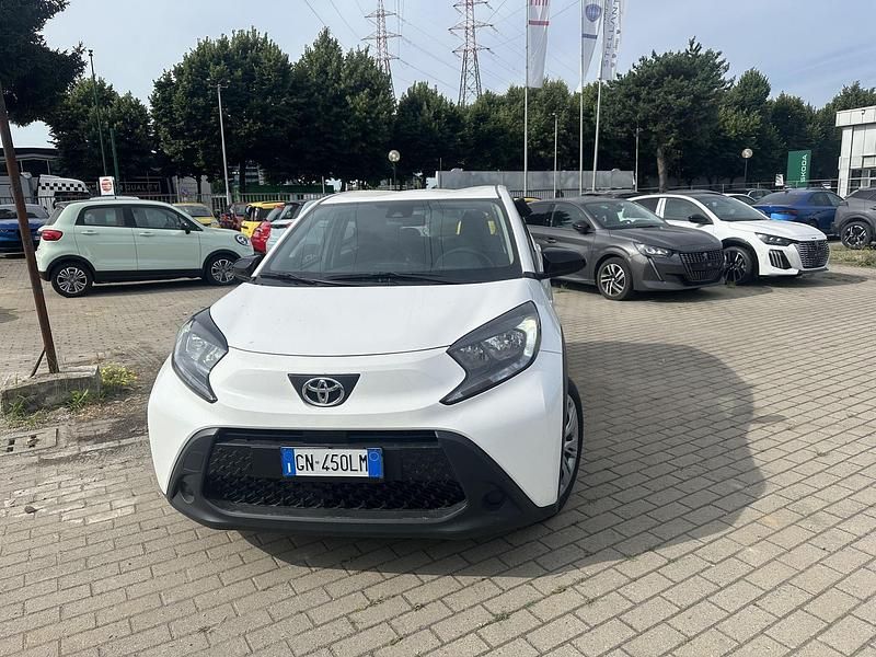 Usata Toyota Aygo X Active 72 CV (52 kW) 2023 Bianco SUV