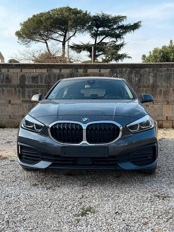 Usata BMW 116 Advantage 116 CV (85 kW) 2020 Grigio Utilitaria