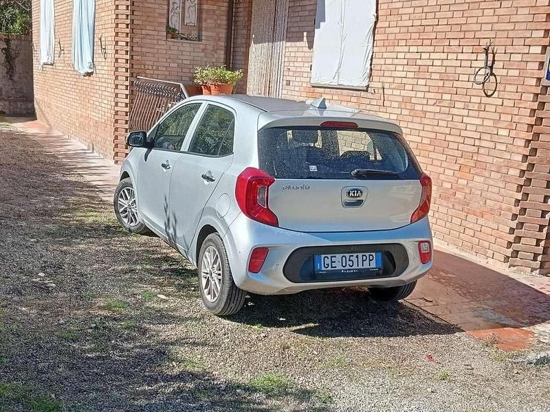 Argento Usata 2021 Kia Picanto GT-Line Due volumi | 8500 € (Super prezzo) - Immagine 1/4