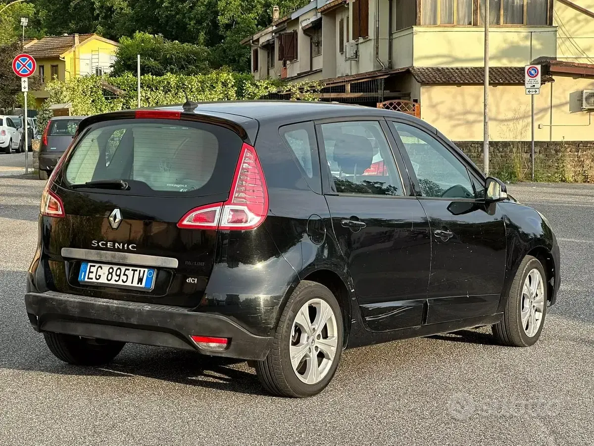 Usata Renault Scenic E-Tech 130 CV (95 kW) 2011 Nero Monovolume