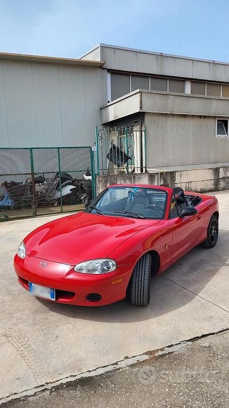 Usata Mazda MX5 2001 Rosso Cabrio