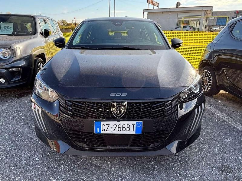 Usata Peugeot 208 Allure 101 CV (74 kW) 2025 Nero Utilitaria