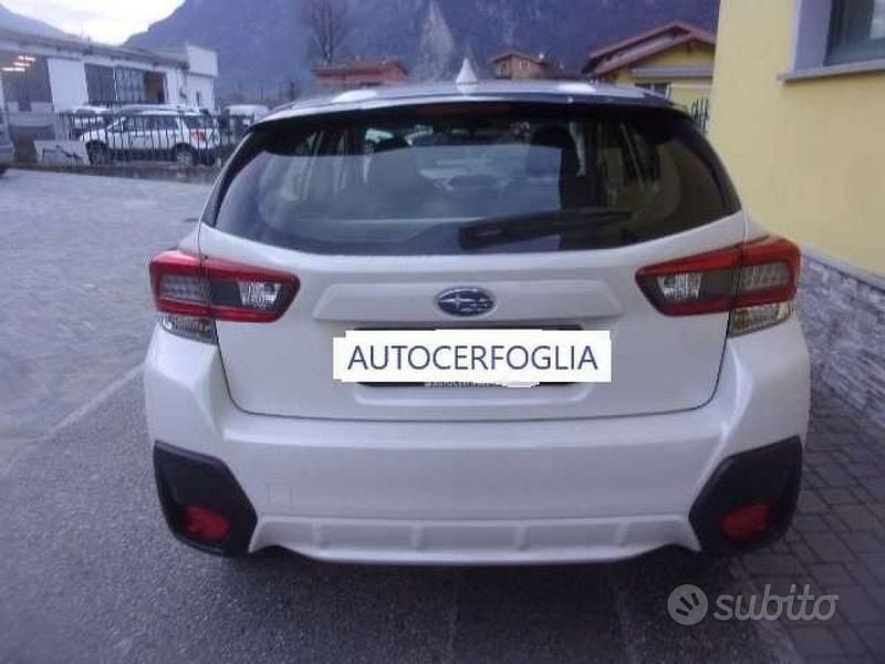 Usata Subaru XV Premium 114 CV (83 kW) 2021 Colore bianco perlato SUV