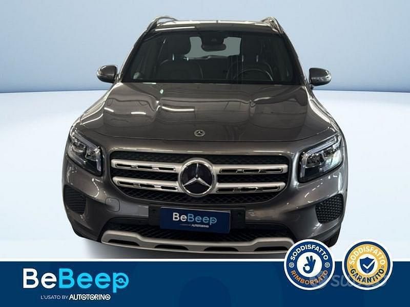 Usata Mercedes GLB200 Business 150 CV (110 kW) 2021 Grigio metallizzato SUV