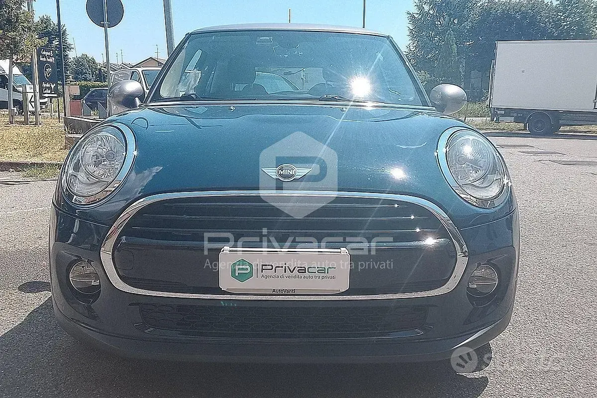 Usata Mini Cooper D 116 CV (85 kW) 2018 Bluazzurro Utilitaria