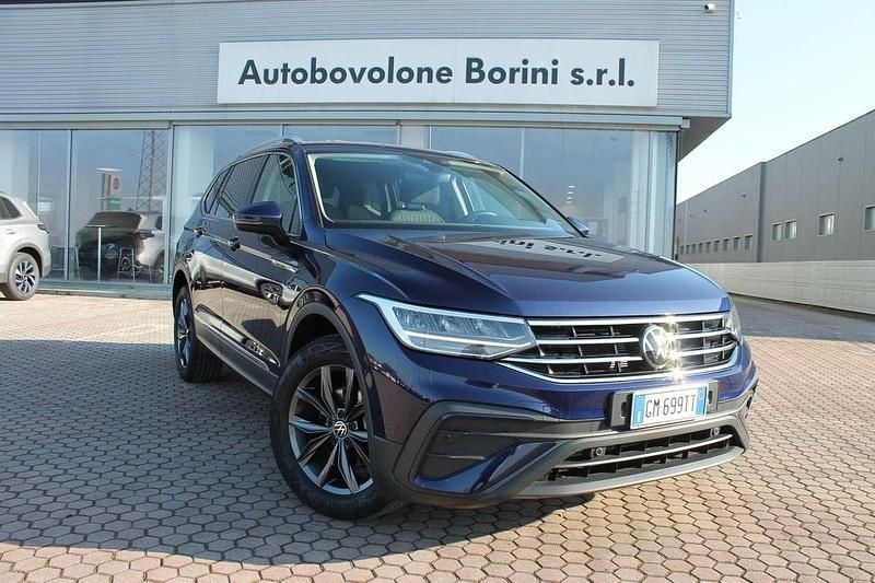 Usata VW Tiguan Allspace Life 150 CV (110 kW) 2023 Atlantic blue SUV