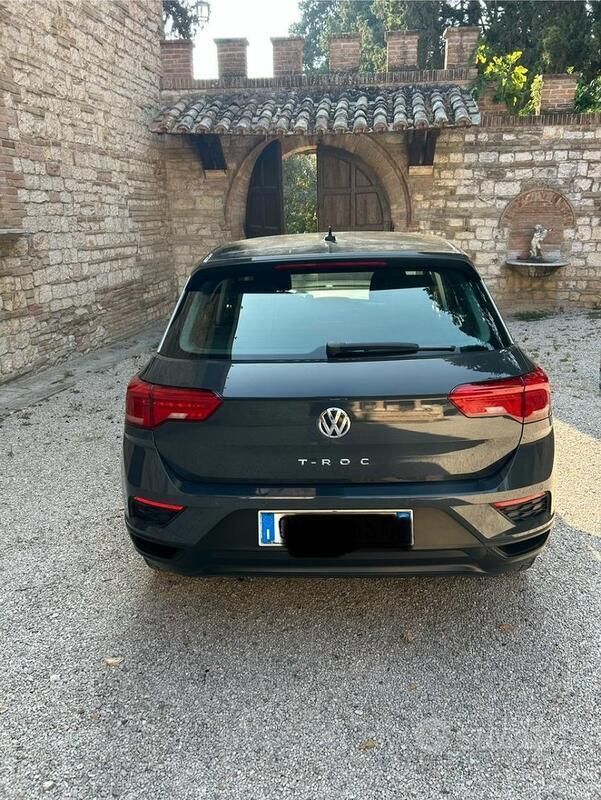 Usata VW T-Roc 2018 Grigio SUV