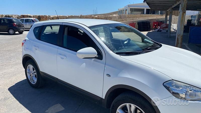 Usata Nissan Qashqai 115 CV (84 kW) 2011 Bianco SUV
