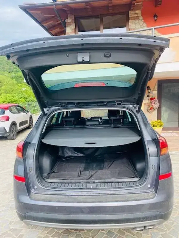Usata Hyundai Tucson Premium 136 CV (100 kW) 2018 Grigio SUV