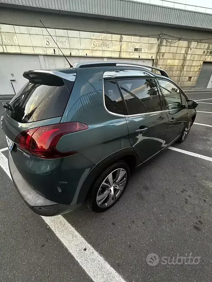 Usata Peugeot 2008 99 CV (72 kW) 2017 SUV