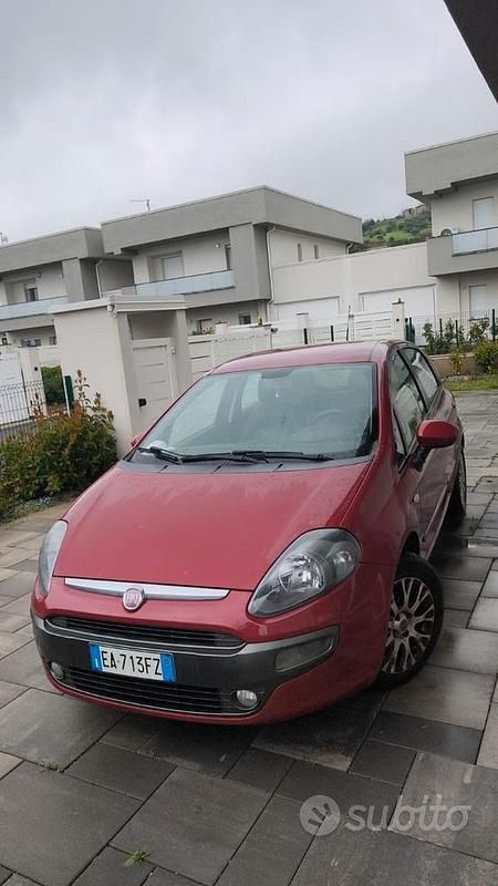 Usata Fiat Punto Evo 2010 Rosso Utilitaria