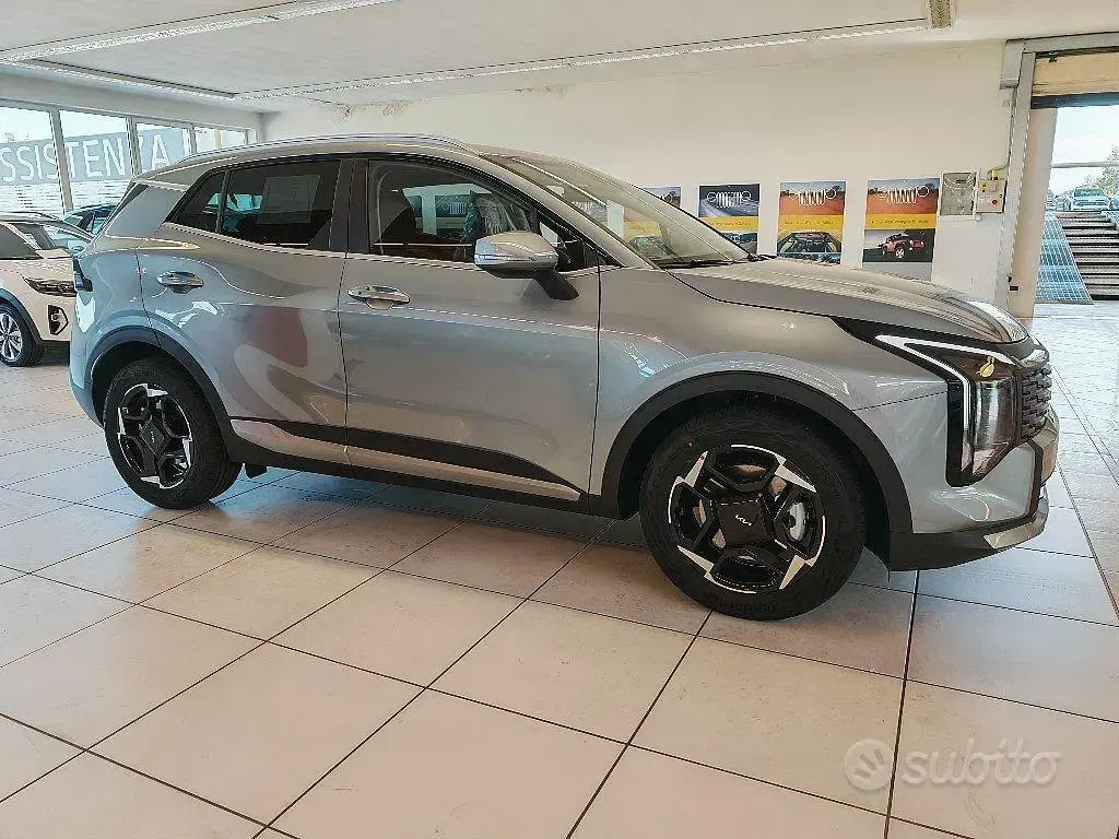 Nuova Kia Sportage Style 179 CV (131 kW) 2026 Grigio SUV