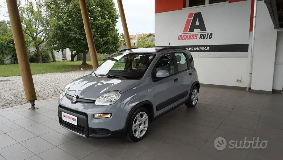 Usata Fiat Panda Cross Cross 70 CV (51 kW) 2022 Grigio Utilitaria