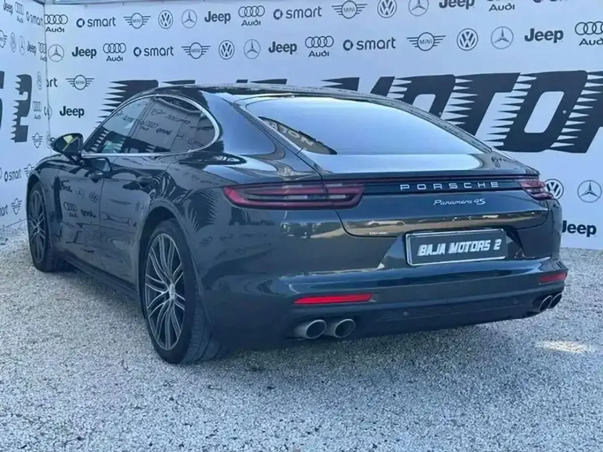 Usata Porsche Panamera 421 CV (309 kW) 2017 Grigio Utilitaria
