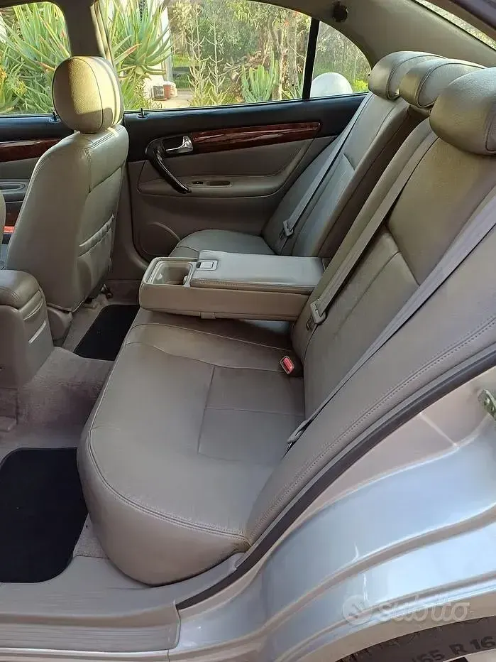 Usata Chevrolet Evanda 131 CV (96 kW) 2004 Grigio Berlina
