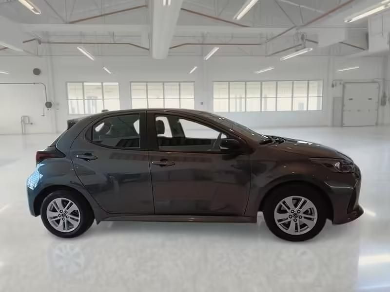 Usata Mazda 2 Center-Line 92 CV (67 kW) 2024 Grigio Utilitaria