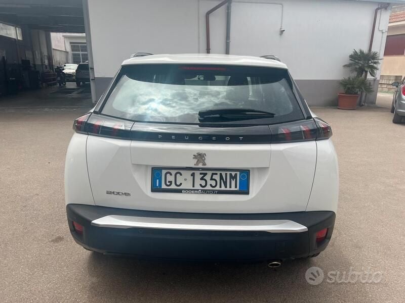 Usata Peugeot 2008 Allure 131 CV (96 kW) 2020 Bianco SUV