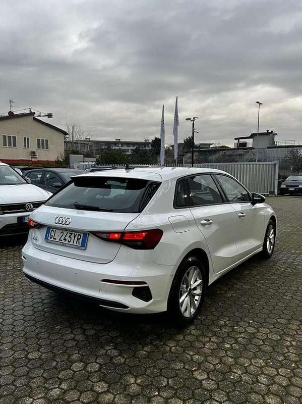 Usata Audi A3 Business 110 CV (80 kW) 2022 Bianco Berlina