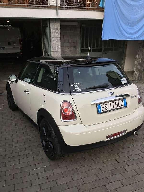 Occasion Mini Cooper D 111 ch (81 kW) 2013 Blanc Citadine