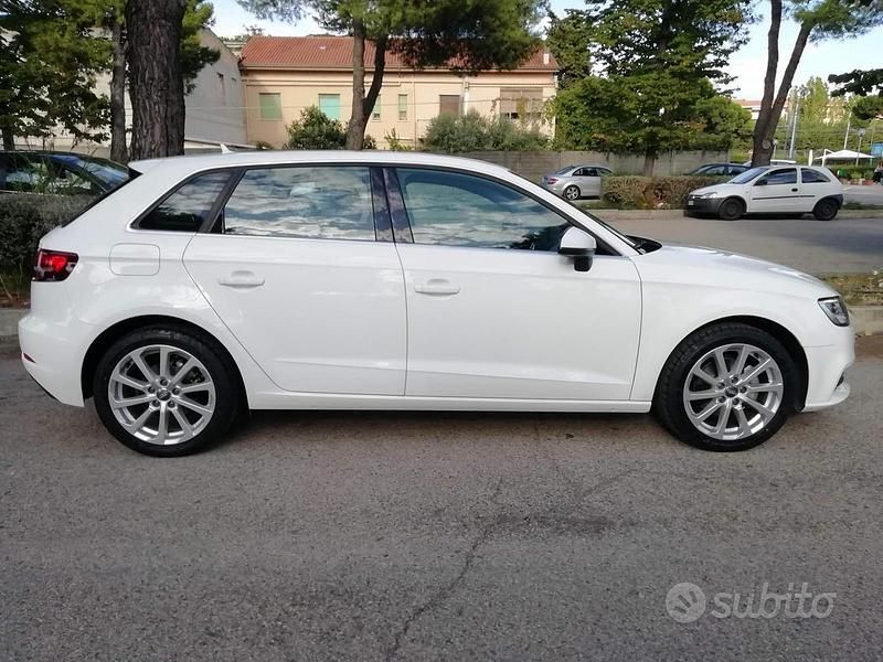 Usata Audi A3 Design 110 CV (80 kW) 2016 Bianco Berlina