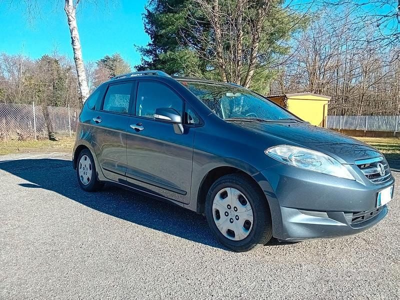 VENDUTO Usata 2005 Honda FR-V 125 CV Monovolume – Lombardia
