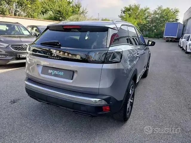 Usata Peugeot 3008 Allure 131 CV (96 kW) 2021 Argento SUV