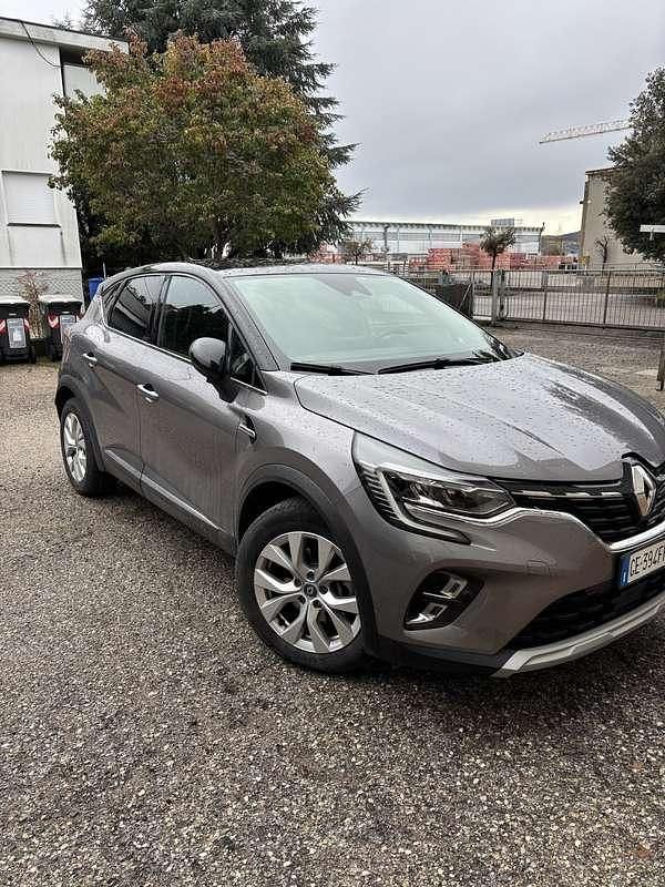 Usata Renault Captur 160 CV (117 kW) 2021 SUV