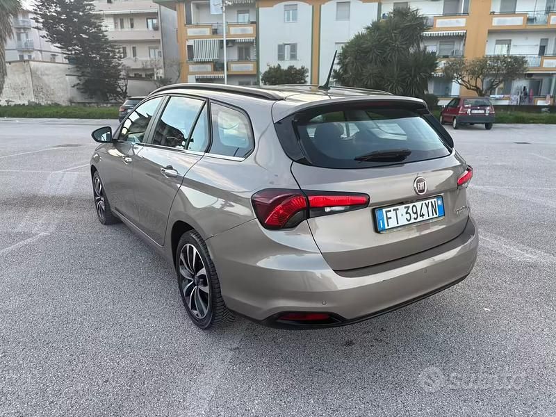 Usata Fiat Tipo Lounge 2018 Marrone Station wagon