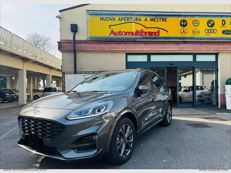 Usata Ford Kuga ST-Line 152 CV (111 kW) 2023 Grigio SUV
