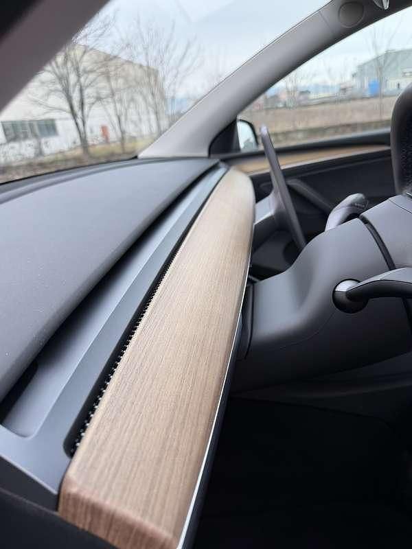 Usata Tesla Model Y 152 kW (208 CV) 2022 Grigio SUV