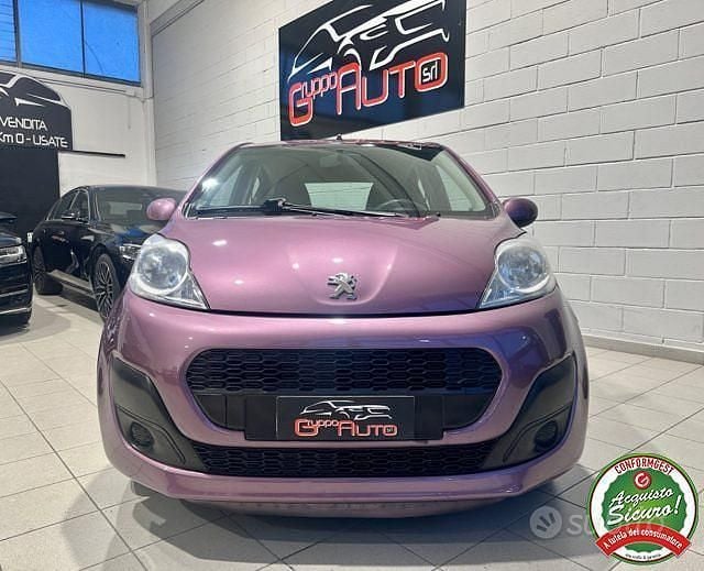 Usata Peugeot 107 Active 68 CV (50 kW) 2013 Rosa Utilitaria