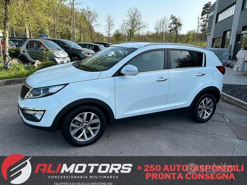 Bianco Usata 2016 Kia Sportage Active SUV | 10.990 € (Super prezzo) - Immagine 1/4
