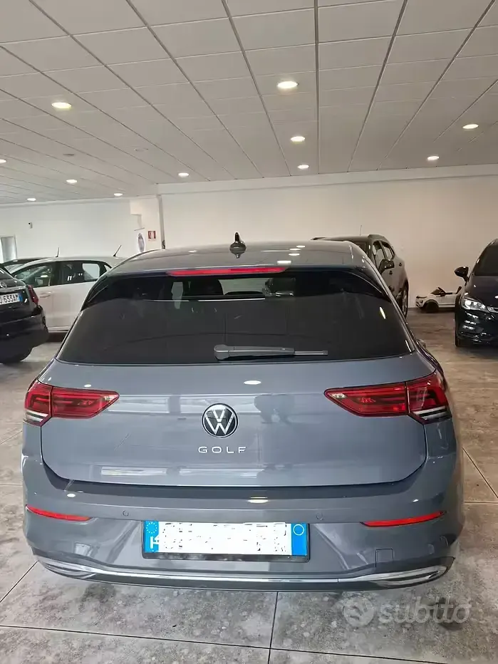 Usata VW Golf VII Style 150 CV (110 kW) 2021 Grigio Utilitaria