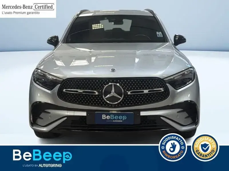Usata Mercedes GLC220 AMG Line Premium 197 CV (144 kW) 2024 Argento metallizzato SUV