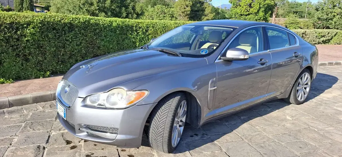 Usata Jaguar XF Luxury 207 CV (152 kW) 2008 Berlina