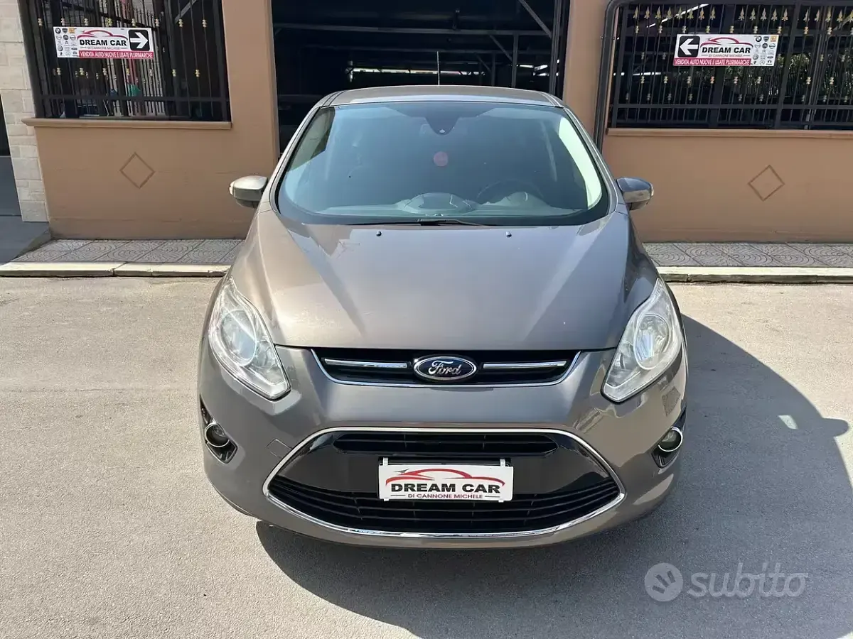 Usata Ford C-MAX Titanium 95 CV (69 kW) 2014 Marrone Monovolume