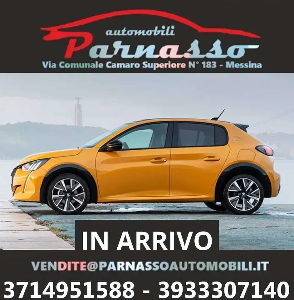 Usata Peugeot 208 GT-line 101 CV (74 kW) 2023 Giallo Utilitaria